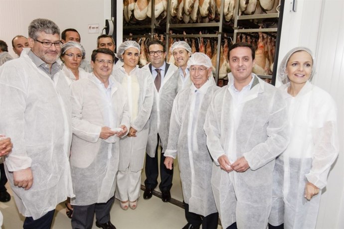 La empresa de jamones 'Cortijo de Canata' amplía sus instalaciones.