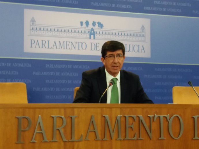 El presidente y portavoz parlamentario de Cs Andalucía, Juan Marín