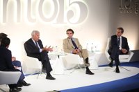 González, Aznar y Zapatero hacen frente contra el referéndum y acusan a Puigdemont de romper la convivencia en Cataluña 