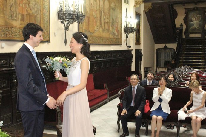 Primera boda ante notario en Valencia