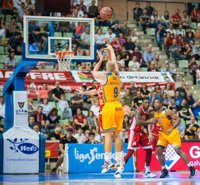 Unicaja presenta una oferta por Sasu Salin