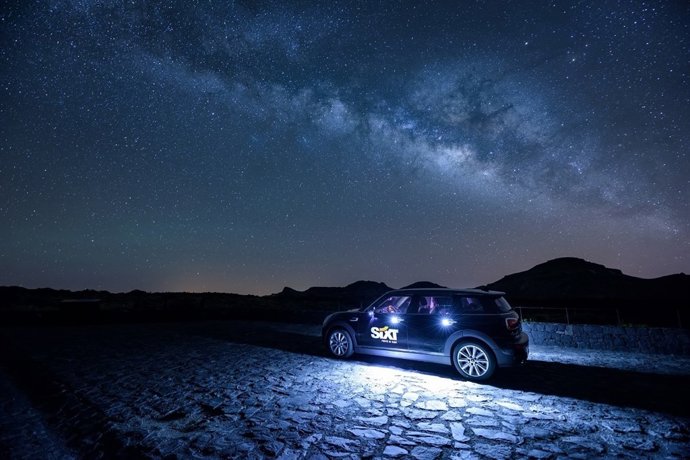 Mini de Six Rent a Car