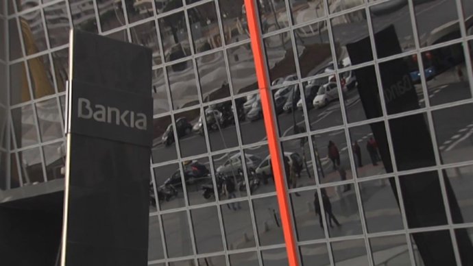 El FROB acorda la fusió entre Bankia i BMN