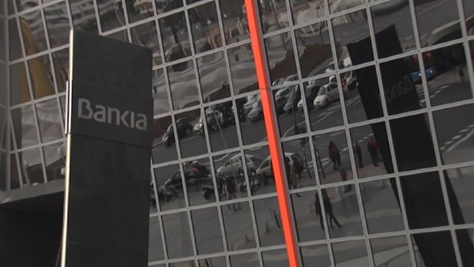 El FROB acorda la fusió entre Bankia i BMN