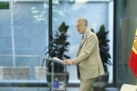 El embajador británico dice que el caso de Cataluña es distinto al de Escocia y que es "fundamental" respetar la ley