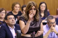 Susana Díaz reprocha a Moreno que "toque las palmas" a Montoro y no defienda a Andalucía