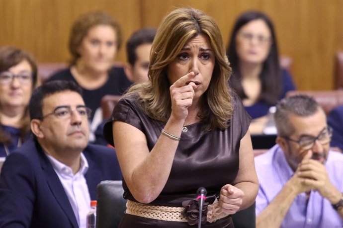 La presidenta de la Junta de Andalucía, Susana Díaz, en el Pleno del Parlamento