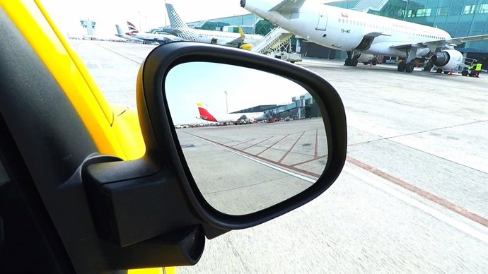Tv3 estrena la seriosa 'Aeroport' 