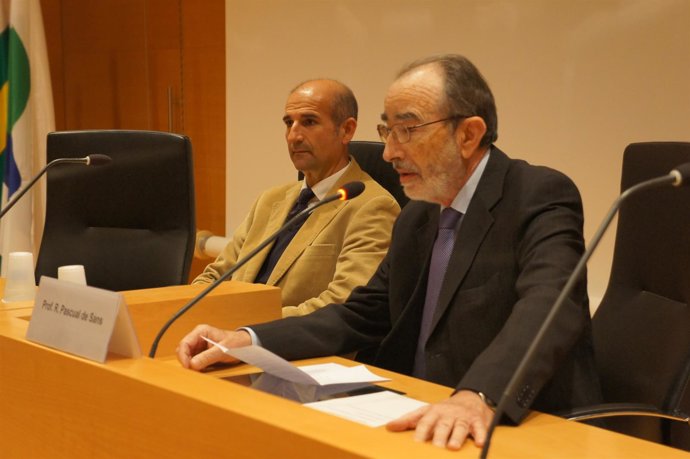 El director científic del Sincrotrón Alba, M.A.García Aranda.        
