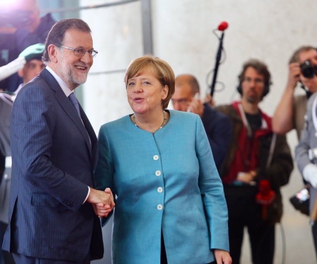 Rajoy y Merkel en la Cumbre europea preparatoria del G20 en Berlín