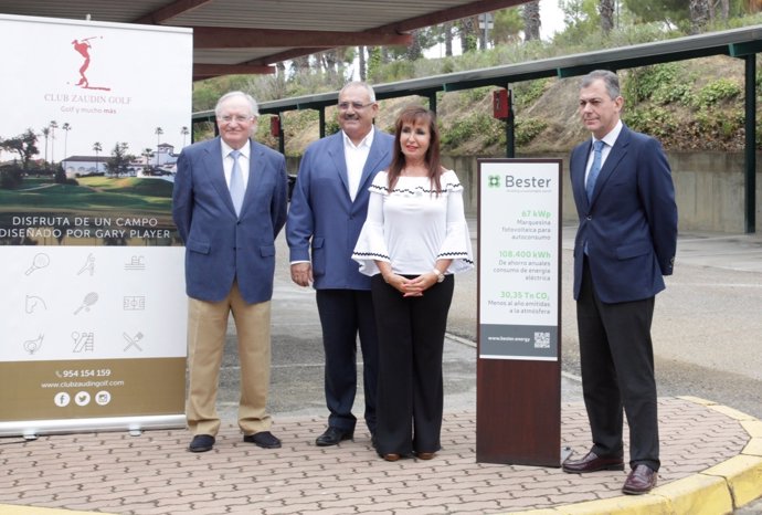 Inauguración marquesina fotovoltaica Club Zaudín Golf