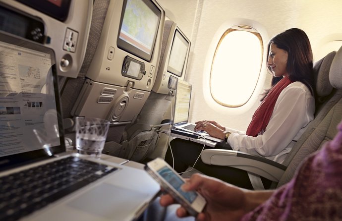 Emirates wifi aviones