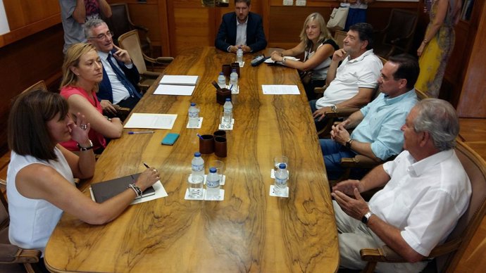 Marta Gastón y Joaquín Olona se reúnen con la Comisión de Barasona