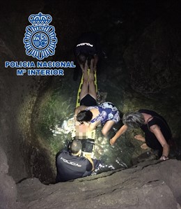 Rescate de una mujer