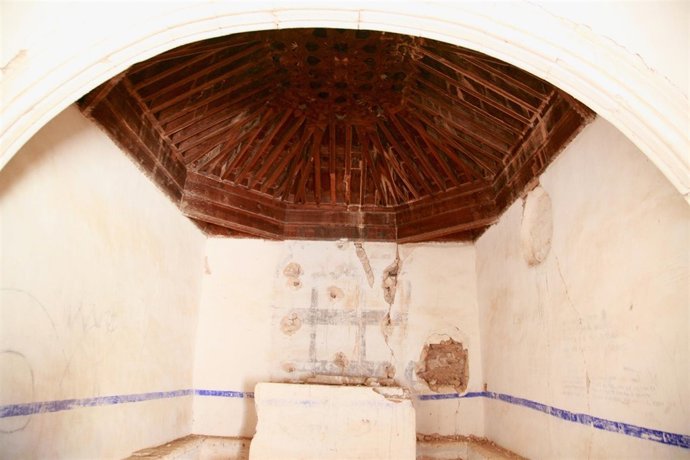 Interior de la ermita de Pozuel de Ariza 