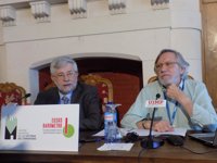 Las víctimas de ETA son "los principales merecedores de un reconocimiento público", según un informe