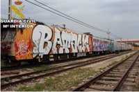 Sucesos.- Detenidos 10 miembros de un grupo por hacer grafitis en instalaciones de FGV