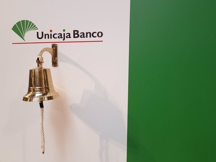 Toque de campana de Unicaja en la Bolsa de Madrid