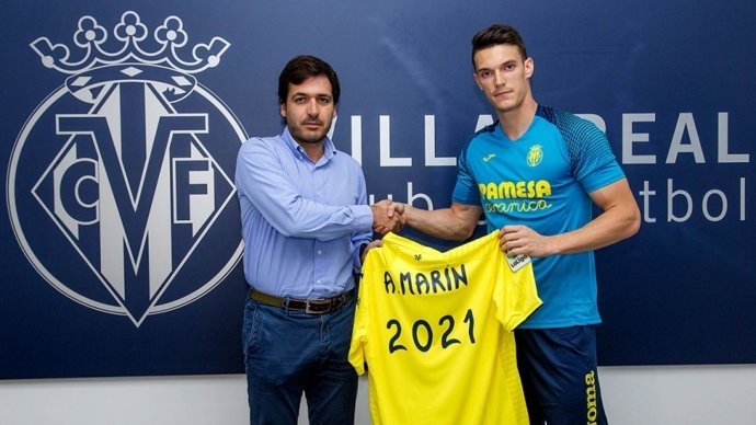 Adrián Marín renueva con el Villarreal 