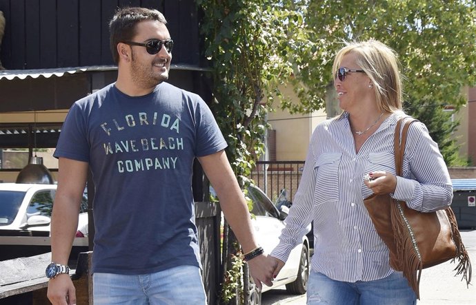 BELÉN ESTEBAN Y MIGUEL MARTOS