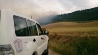 Un incendio afecta a unas 8 hectáreas de pinar en los altos de Aibar
