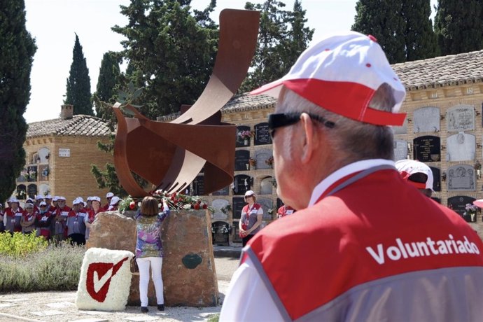 El Ayuntamiento ha rendido homenaje a los voluntarios fallecidos el pasado año