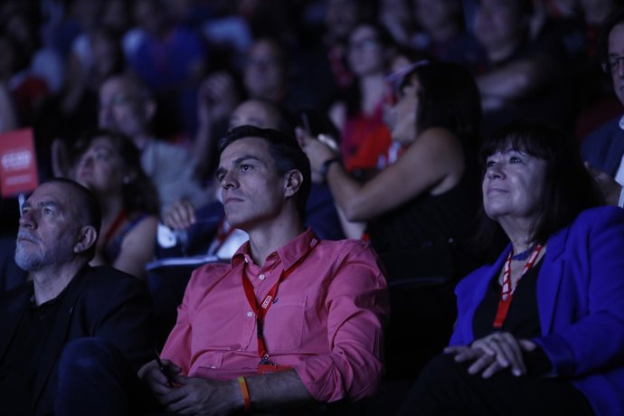 Pedro Sánchez i Cristina Narbona al Congrés de CCOO