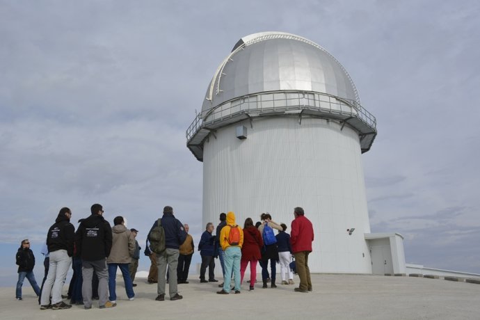 Visita al OAJ en una edición anterior del curso.