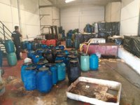 La Policía de la Junta localiza en Jaén una nave industrial que almacenaba aceites usados sin autorización