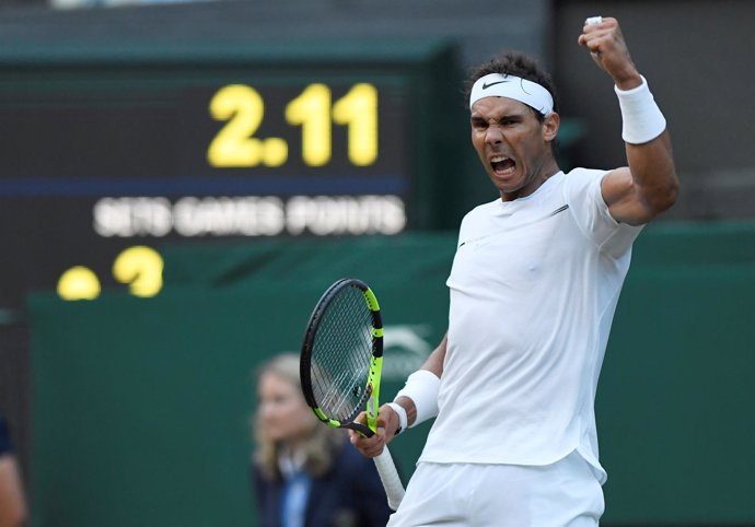 Rafa Nadal celebra un triunfo en segunda ronda de Wimbledon