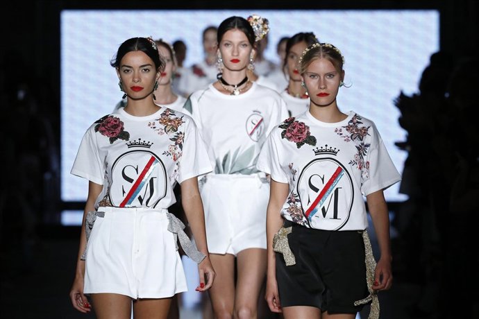 Desfile de Sweet Matitos en la 080 Barcelona Fashion