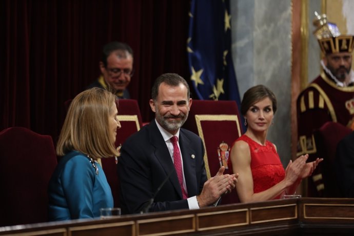 El Rey durante el acto por el 40 aniversario de las elecciones de 1977