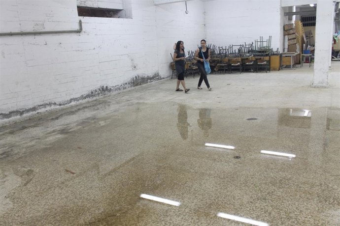 Visita de Cristina Honorato (Participa Sevilla) al CEIP García Lorca