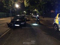 Un conductor choca con un semáforo en Sevilla duplicando la tasa de alcohol