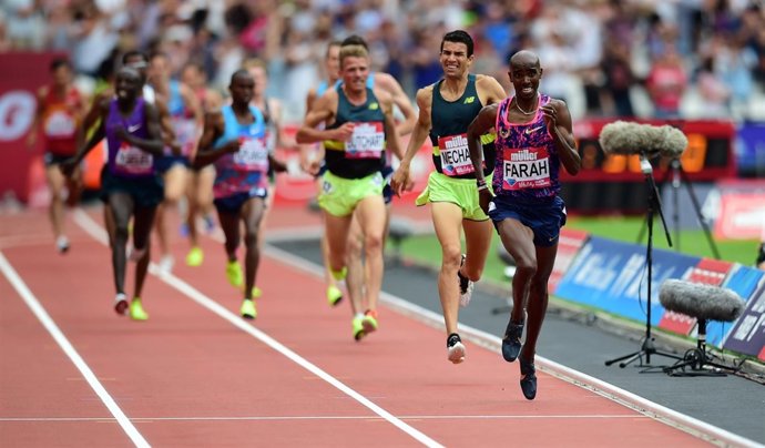 Adel Mechaal exprime a Mo Farah