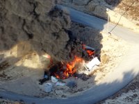 Los Bomberos extinguen un incendio declarado en una pirotecnia en Archena (Murcia)