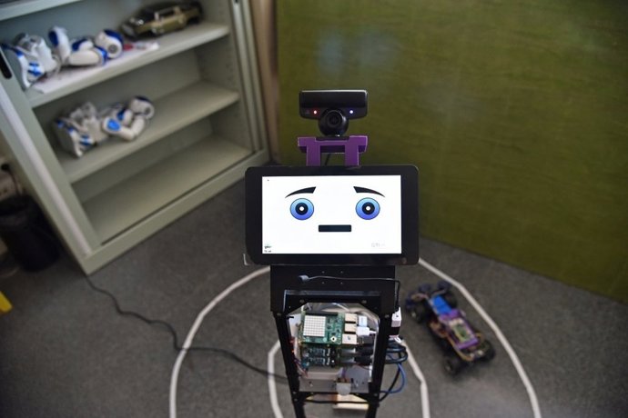 Prototipo del robot que detecta emociones
