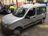 Detenido en Sevilla por robar una motocicleta y circular en una furgoneta sin carné, seguro ni ITV