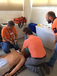 El 061 se desplaza a El Salvador para formar en atención a pacientes politraumatizados y cardiológicos