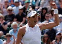 La hispano-venezolana Muguruza derriba el 'muro' de Kerber y se mete en cuartos de Wimbledon