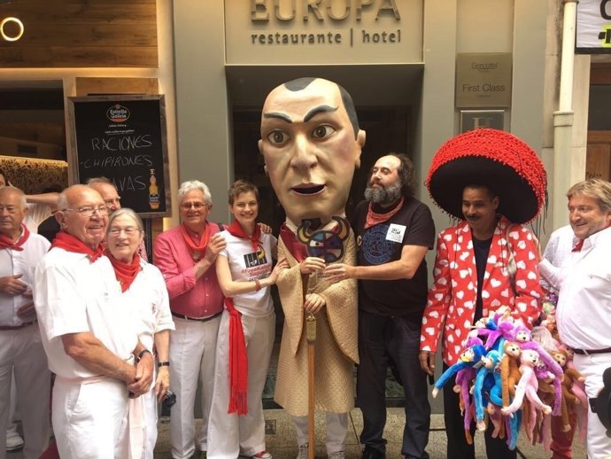 Mikel Urmeneta nombra Guiri del Año 2017 al cabezudo japonés.