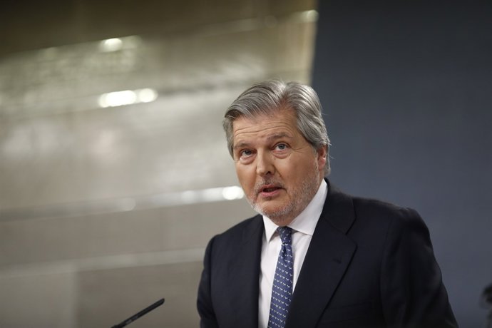 Iñigo Méndez de Vigo tras el Consejo de Ministros