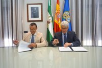 Diputación y Fundación Cepsa firman un convenio de colaboración para las actividades de verano en La Rábida