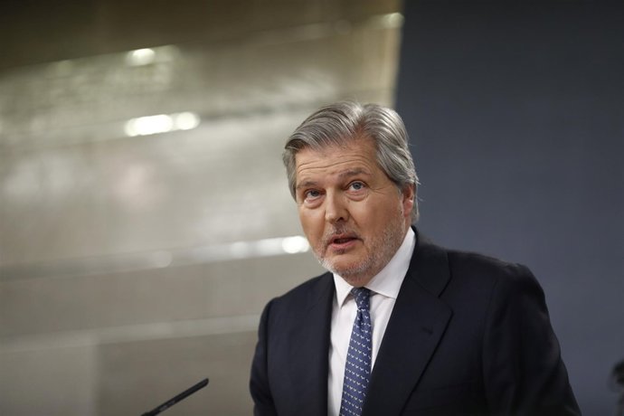 Iñigo Méndez de Vigo tras el Consejo de Ministros