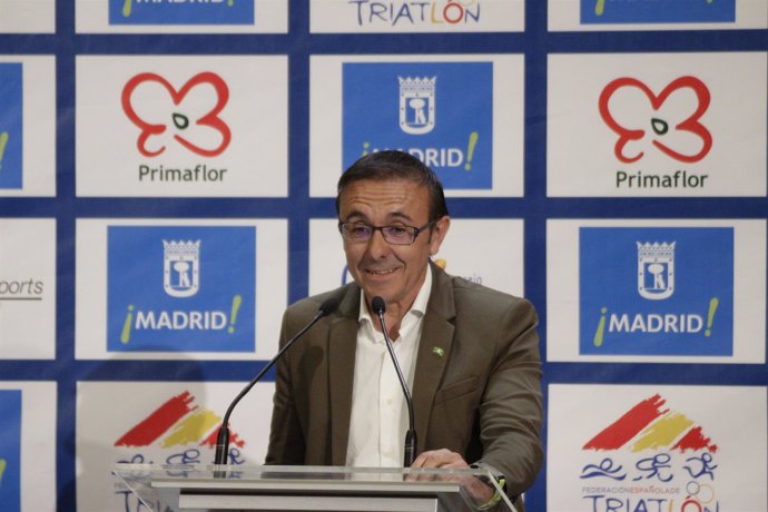 José Hidalgo en la presentación del Triatlón de Madrid