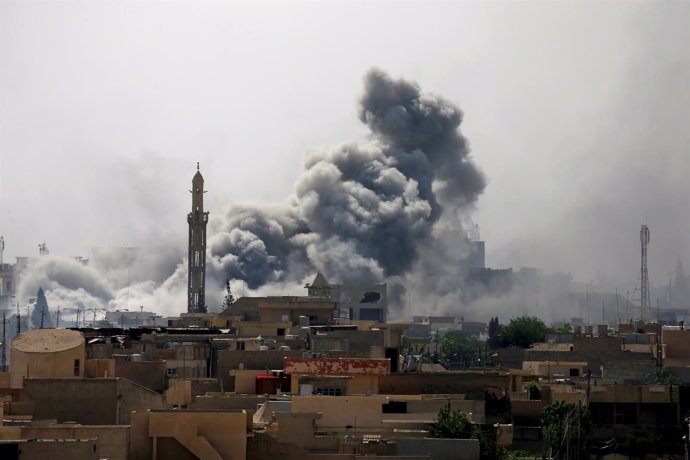 Bombardeo sobre la ciudad de Mosul.