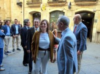 Marcos asegura que habrá "fondos suficientes" para que agricultores afronten la sequía