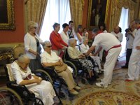 Homenaje a cuatro centenarias en el Día de las Personas Mayores en Sanfermines