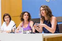 Zaragoza facilita la identificación de género a las personas transexuales en acreditaciones municipales