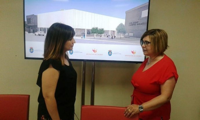 La presidenta de la diputación visita Navalmoral de la Mata